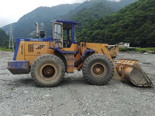 四川出售转让二手4386小时2009年龙工LG850装载机