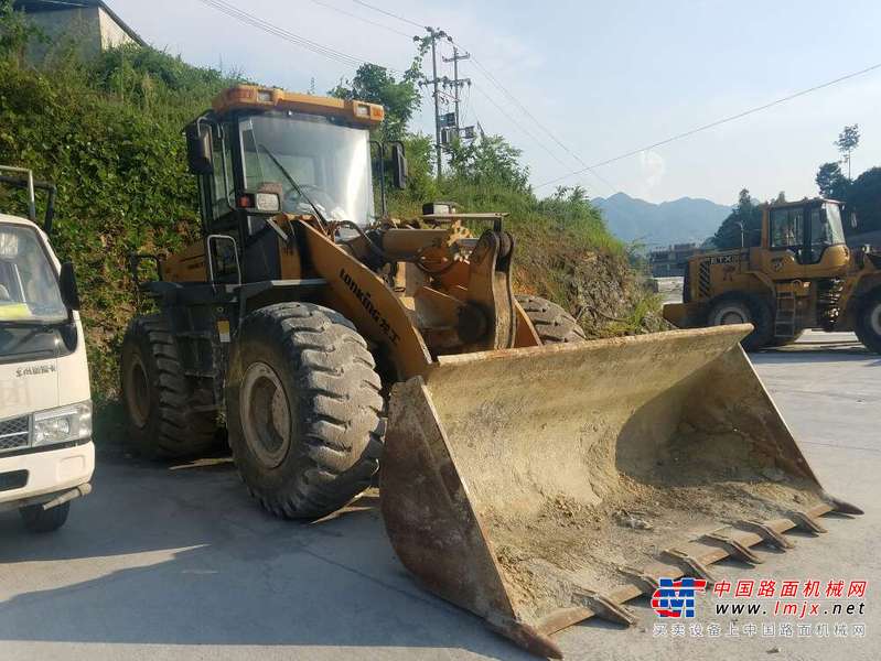 贵州出售转让二手3800小时2014年龙工LG853D装载机