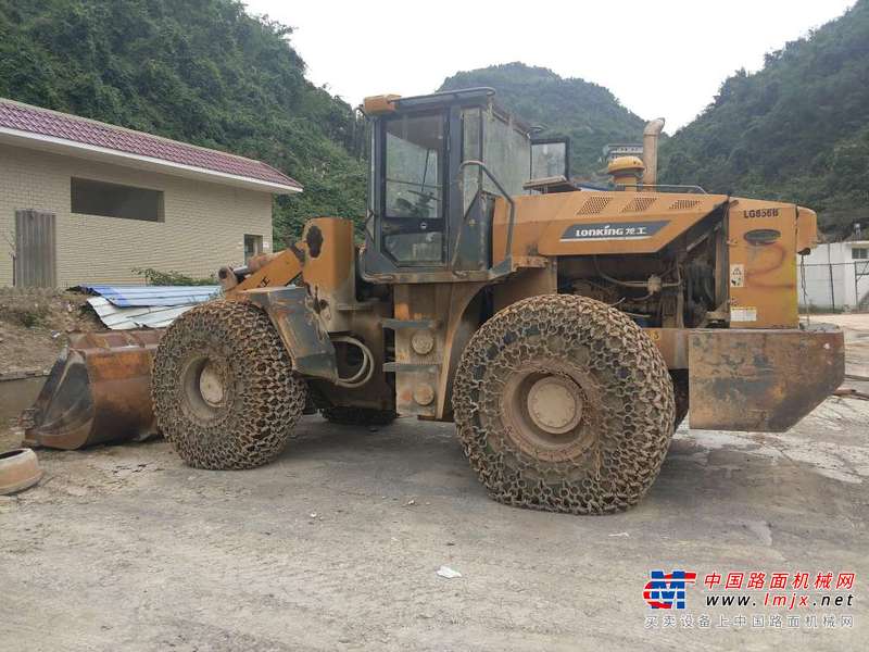 贵州出售转让二手6800小时2010年龙工LG856装载机