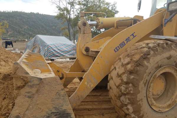 陕西出售转让二手3000小时2009年龙工LG855装载机
