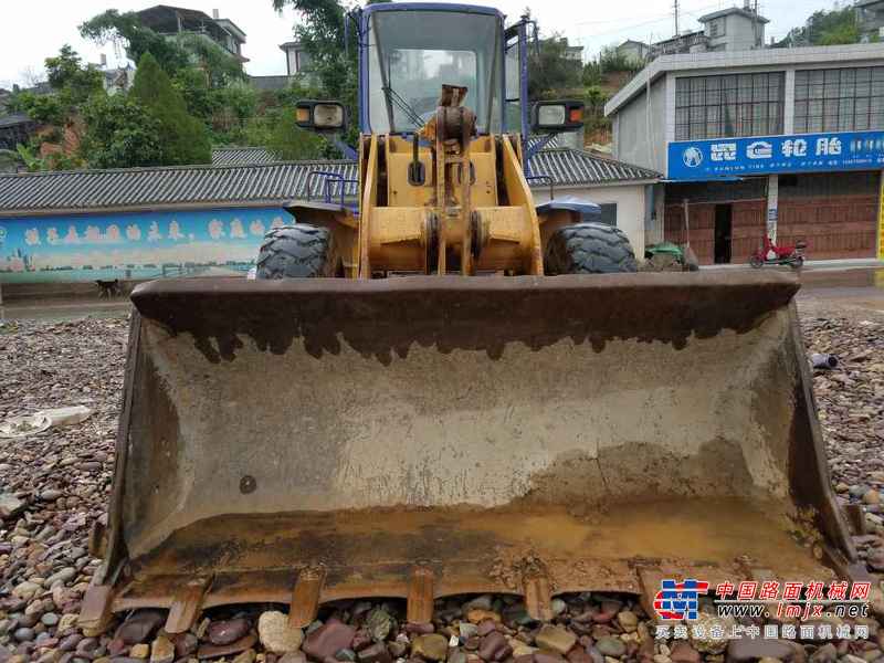 云南出售转让二手2531小时2011年龙工LG833装载机