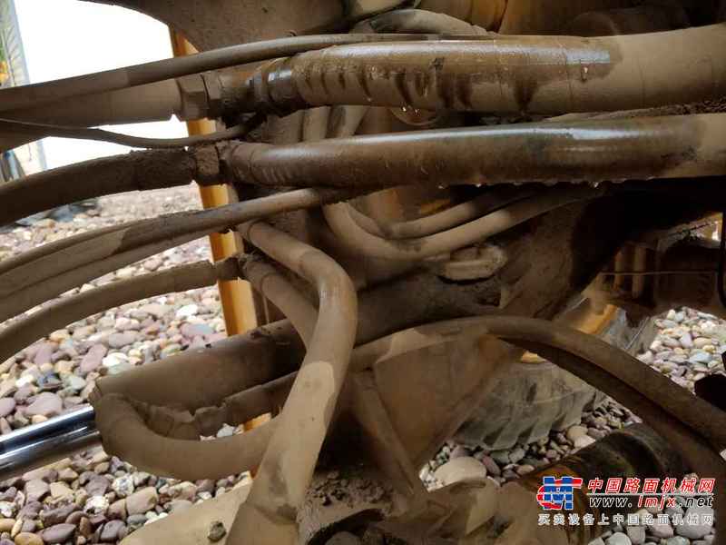 云南出售转让二手2531小时2011年龙工LG833装载机