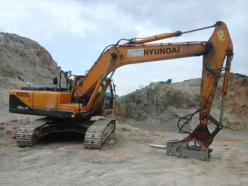 贵州出售转让二手2800小时2015年现代R275LC挖掘机