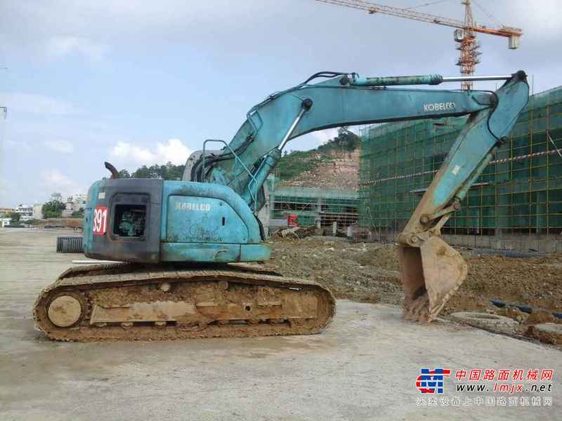 贵州出售转让二手16500小时2004年神钢SK230挖掘机