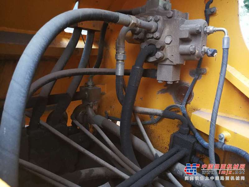 吉林出售转让二手2000小时2012年徐工ZL50G装载机