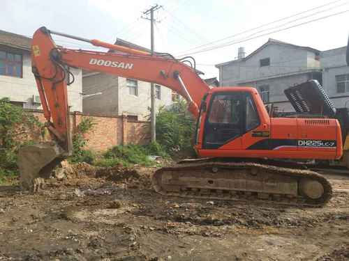 陕西出售转让二手8400小时2009年斗山DH225LC挖掘机