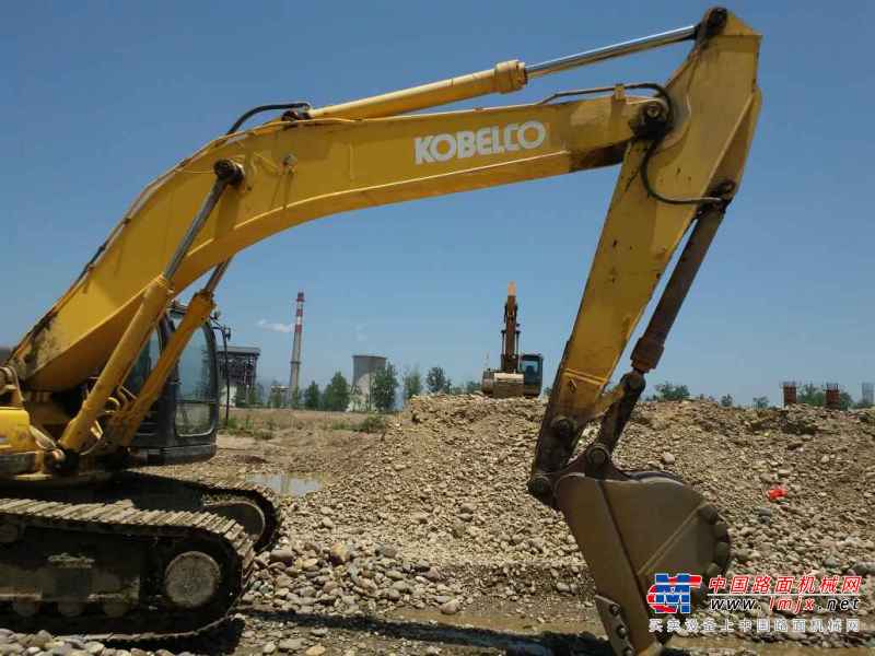 陕西出售转让二手9000小时2011年神钢SK350LC挖掘机