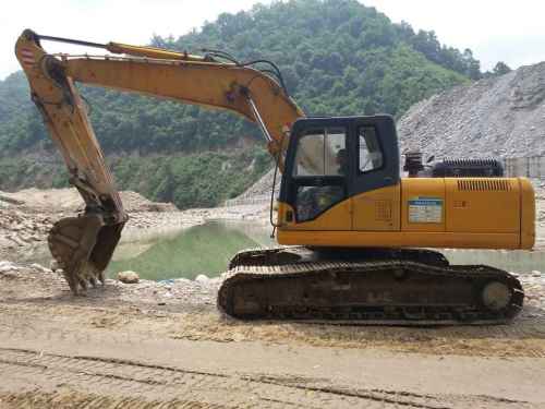 陕西出售转让二手7000小时2009年福田雷沃FR210挖掘机