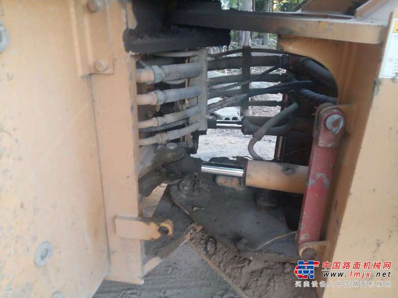 河北出售转让二手3000小时2010年龙工LG833装载机