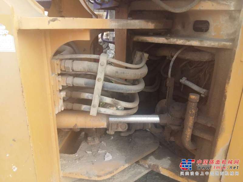 河北出售转让二手3500小时2010年龙工LG833装载机