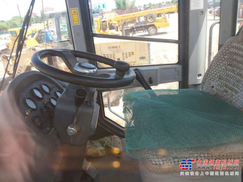陕西出售转让二手5000小时2013年龙工LG855D装载机