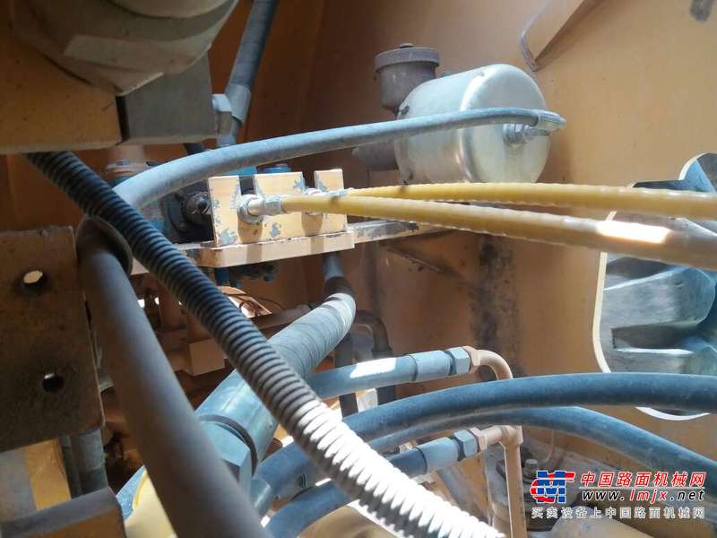陕西出售转让二手3500小时2011年龙工LG855B装载机