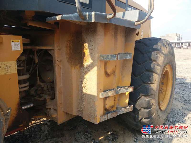 陕西出售转让二手3300小时2010年龙工LG855B装载机