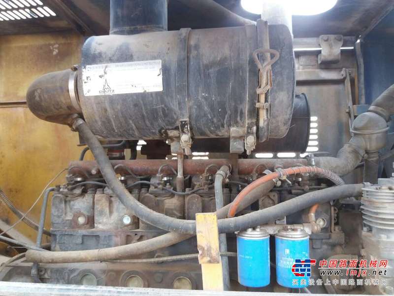 陕西出售转让二手3000小时2010年龙工ZL30F装载机