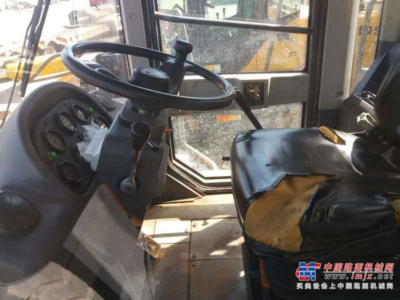 陕西出售转让二手5000小时2012年龙工LG855D装载机