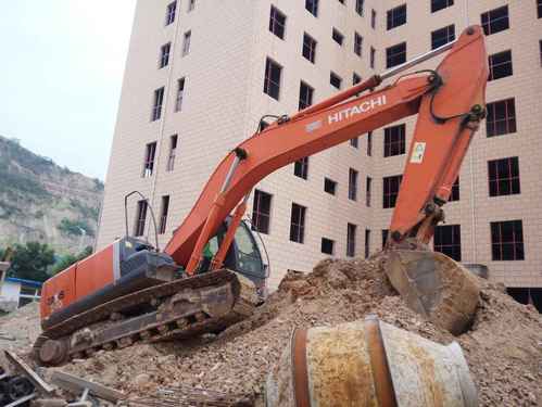 山西出售转让二手7000小时2009年日立ZX240挖掘机