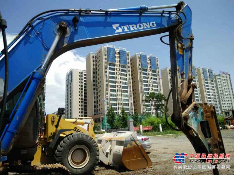 云南出售转让二手980小时2014年山重建机GC208挖掘机