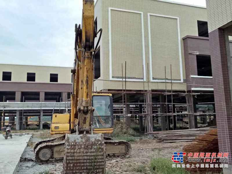 江西出售转让二手15000小时2007年小松PC200挖掘机