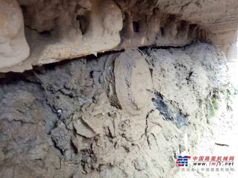 云南出售转让二手9868小时2011年徐工XE150D挖掘机