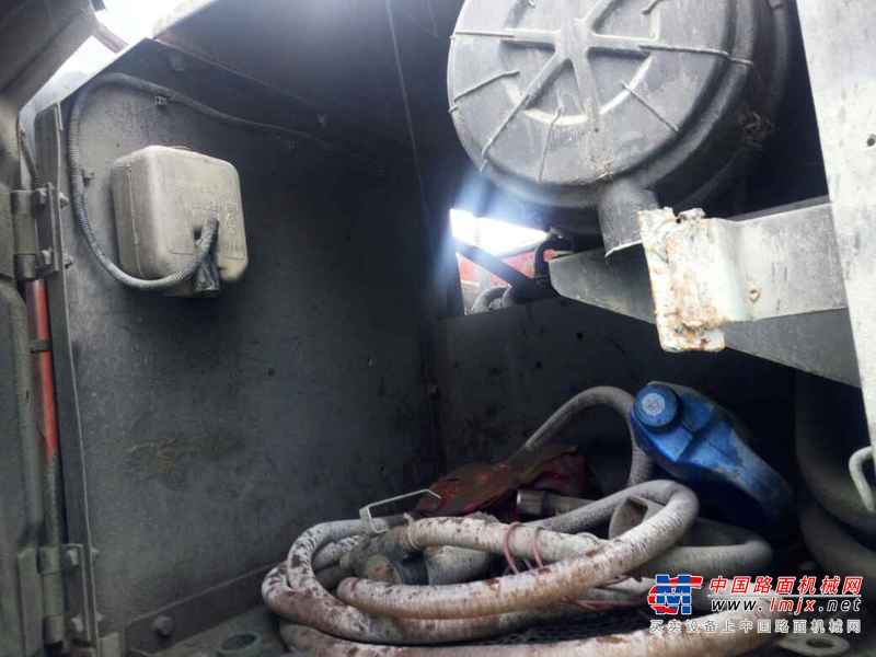陕西出售转让二手10000小时2004年日立ZX270HHE挖掘机