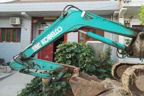 陕西出售转让二手7000小时2009年神钢SK60挖掘机