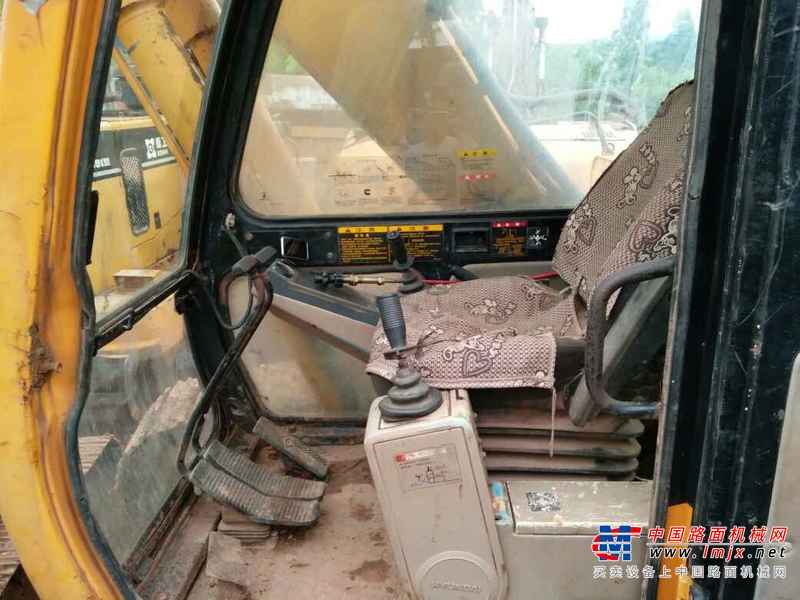 云南出售转让二手19000小时2005年现代R215挖掘机