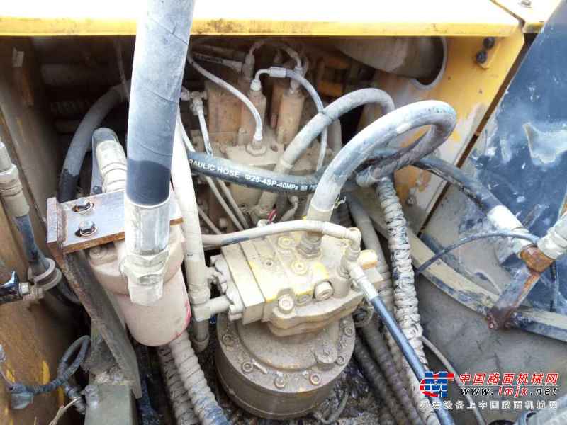 云南出售转让二手3800小时2011年现代R225LC挖掘机
