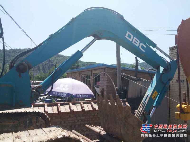 陕西出售转让二手3500小时2013年黑猫8085挖掘机
