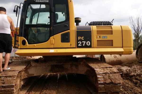 陕西出售转让二手2300小时2012年小松PC240LC挖掘机