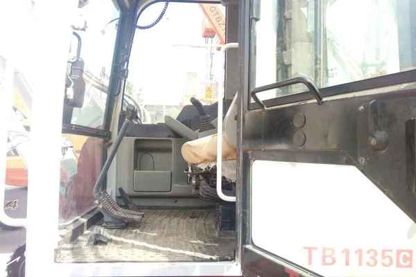 云南出售转让二手3000小时2013年竹内TB1135C挖掘机