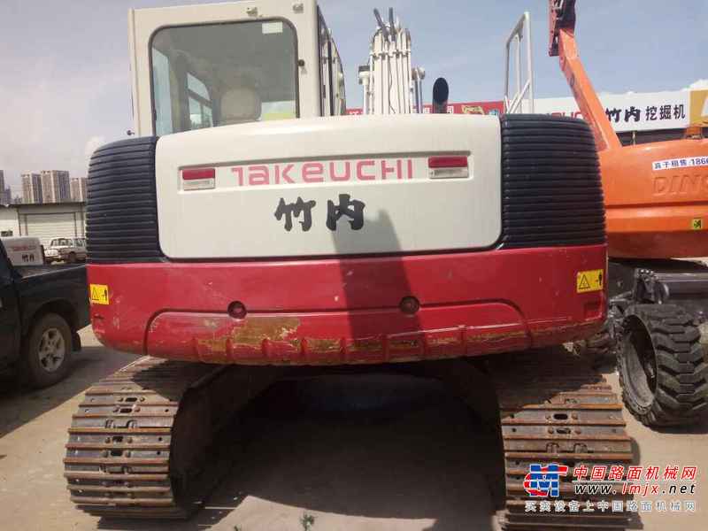 云南出售转让二手3000小时2013年竹内TB1135C挖掘机