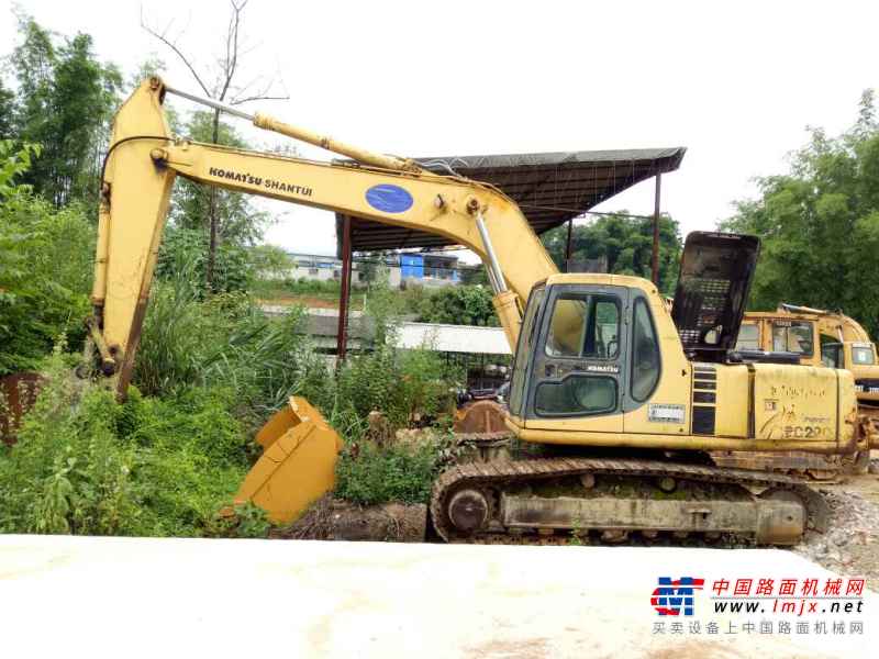 云南出售转让二手19334小时2004年小松PC220挖掘机