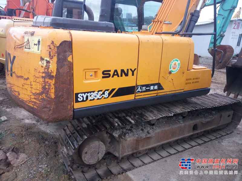 云南出售转让二手9000小时2010年三一重工SY135C挖掘机