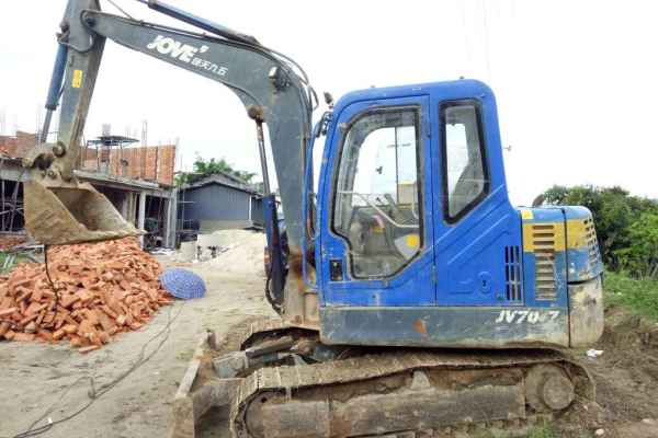 云南出售转让二手5541小时2012年恒天九五重工JV70挖掘机