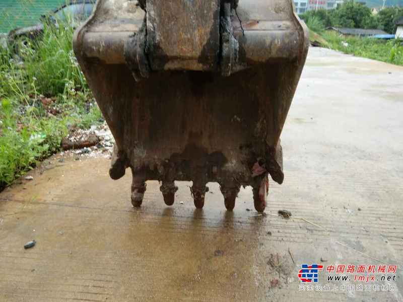 江西出售转让二手6205小时2011年新源机械轮挖65W挖掘机