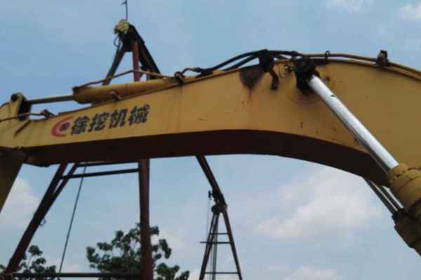 陕西出售转让二手8000小时2006年徐挖XCG220LC挖掘机
