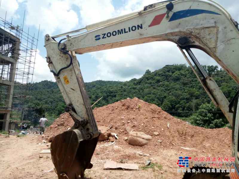 云南出售转让二手5460小时2013年中联重科ZE80E挖掘机