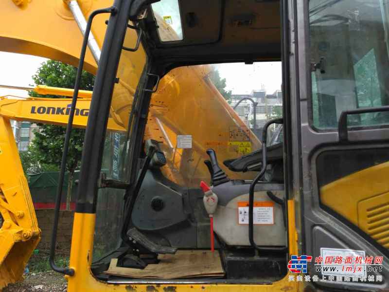 江西出售转让二手6000小时2012年龙工LG6215挖掘机