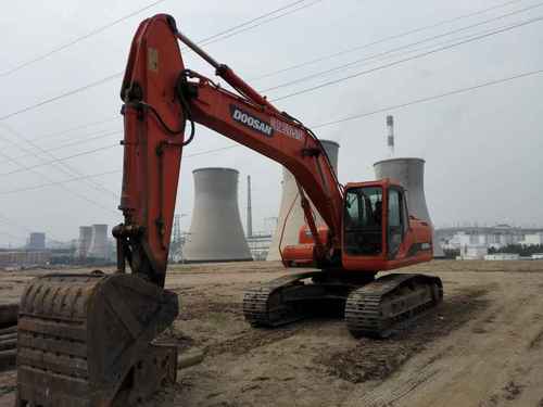 陕西出售转让二手6800小时2009年斗山DH220LC挖掘机