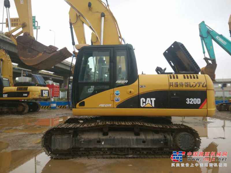 云南出售转让二手2750小时2013年卡特彼勒320D挖掘机