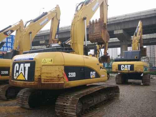 云南出售转让二手3200小时2013年卡特彼勒320D挖掘机