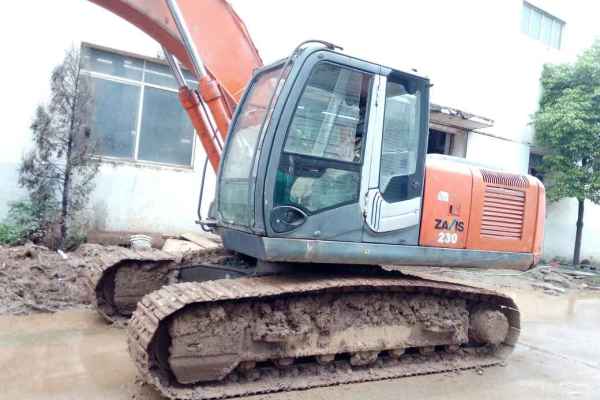 江西出售转让二手9353小时2010年日立ZX200挖掘机