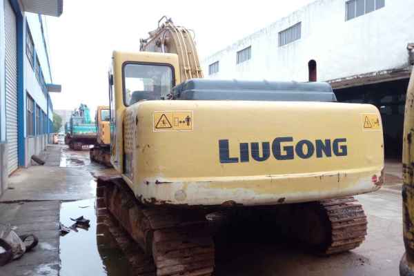 江西出售转让二手13340小时2009年柳工CLG205挖掘机
