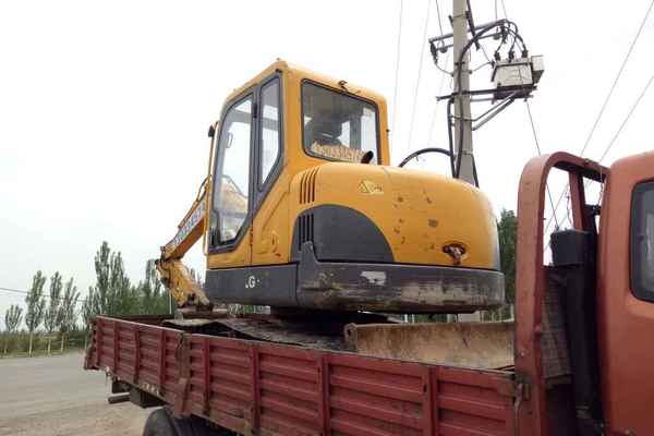 山西出售转让二手8000小时2011年临工LG665挖掘机
