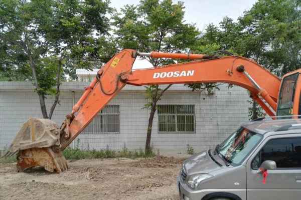 陕西出售转让二手10000小时2009年斗山DH225LC挖掘机