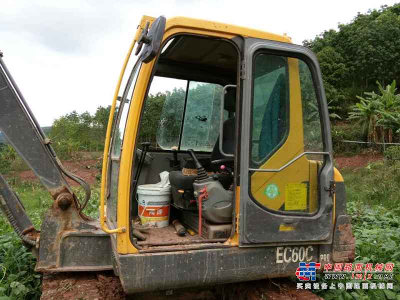 云南出售转让二手5500小时2013年沃尔沃EC55B挖掘机