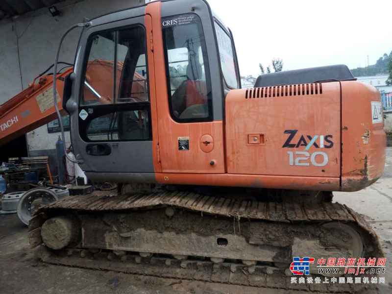 云南出售转让二手8966小时2010年日立ZX120挖掘机