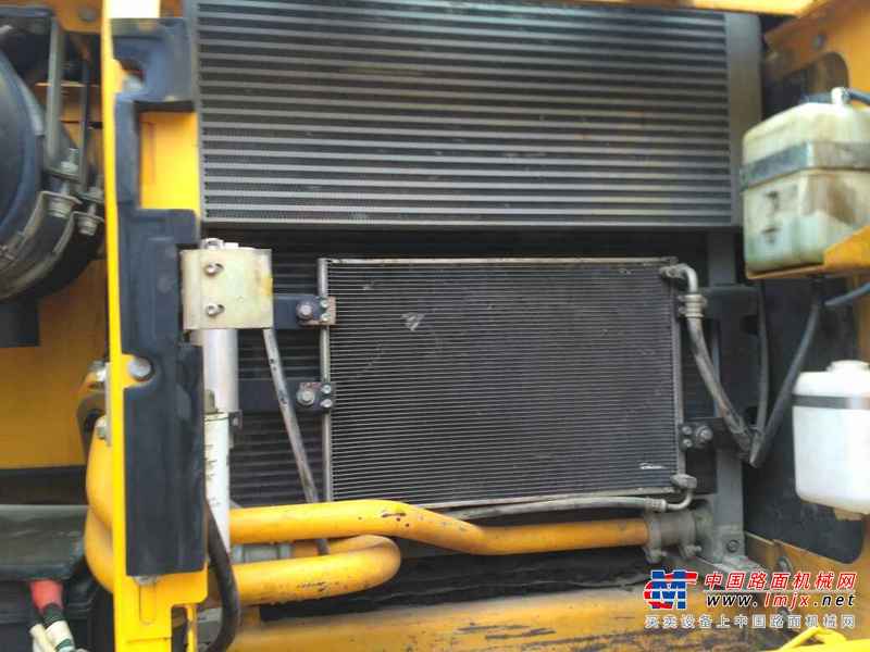 江西出售转让二手6000小时2012年龙工LG6225挖掘机