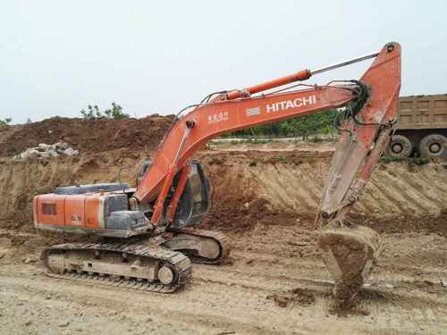 陕西出售转让二手6700小时2010年日立ZX240挖掘机