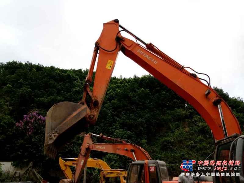 云南出售转让二手14094小时2011年日立ZX200挖掘机